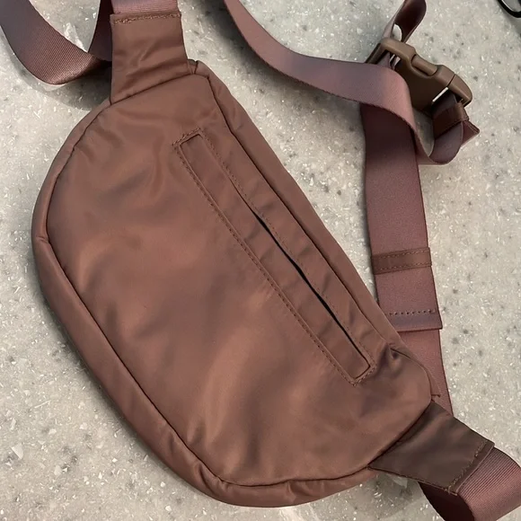 A New Day / Belt Bag in nude - Picture 7 of 8